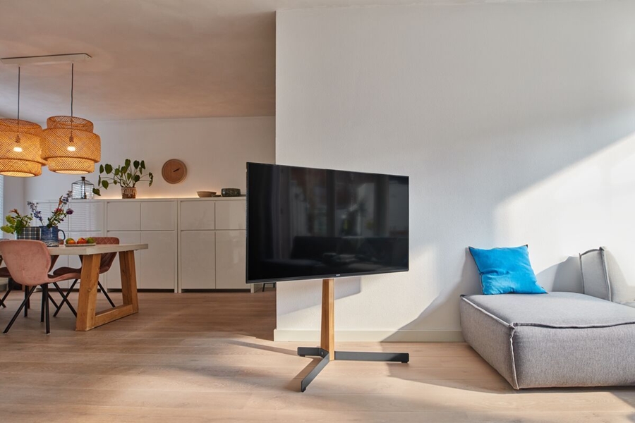 TVS 3695 | tv vloerstandaard | Eikenhoud & staal | 40-77" 15